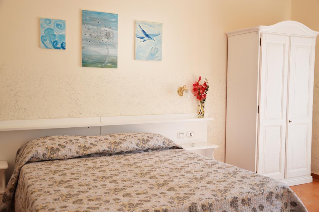 Agriturismo Terra Di Elea Azienda Agricola Di Raimondo Michela Ашеа Номер фото