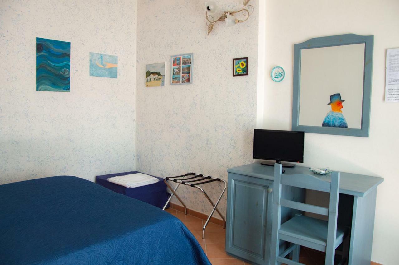 Agriturismo Terra Di Elea Azienda Agricola Di Raimondo Michela Ашеа Экстерьер фото