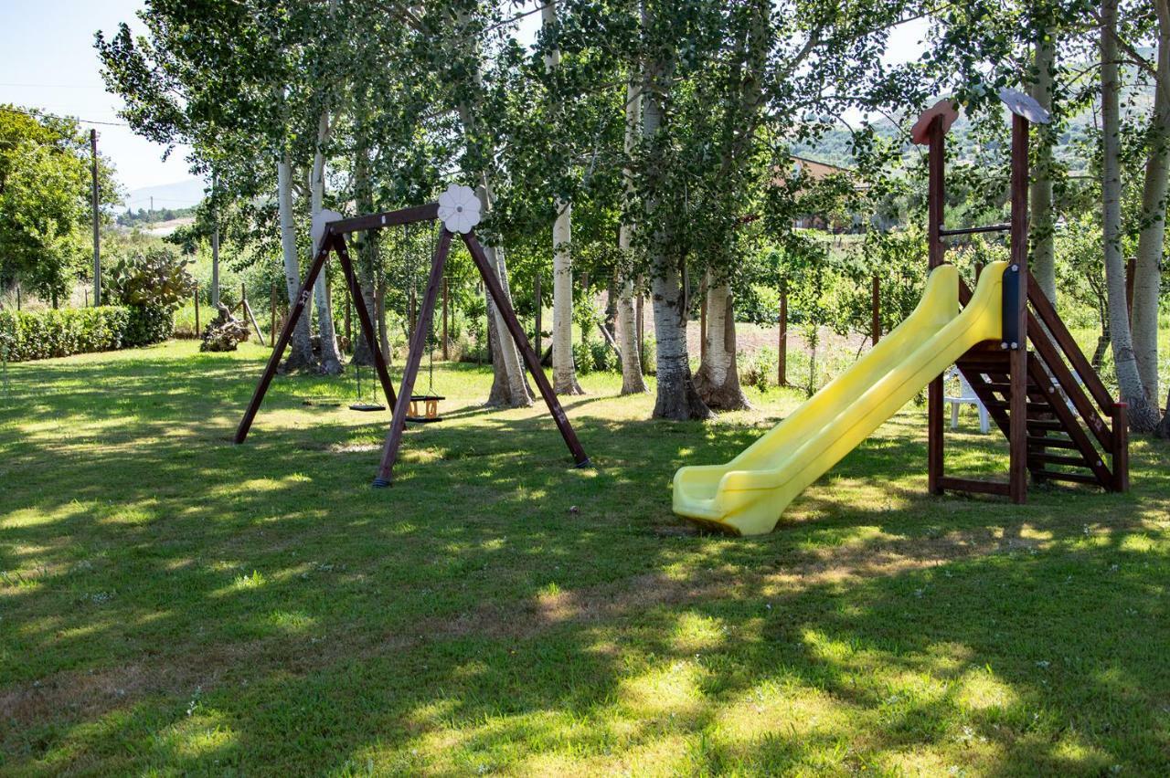 Agriturismo Terra Di Elea Azienda Agricola Di Raimondo Michela Ашеа Экстерьер фото