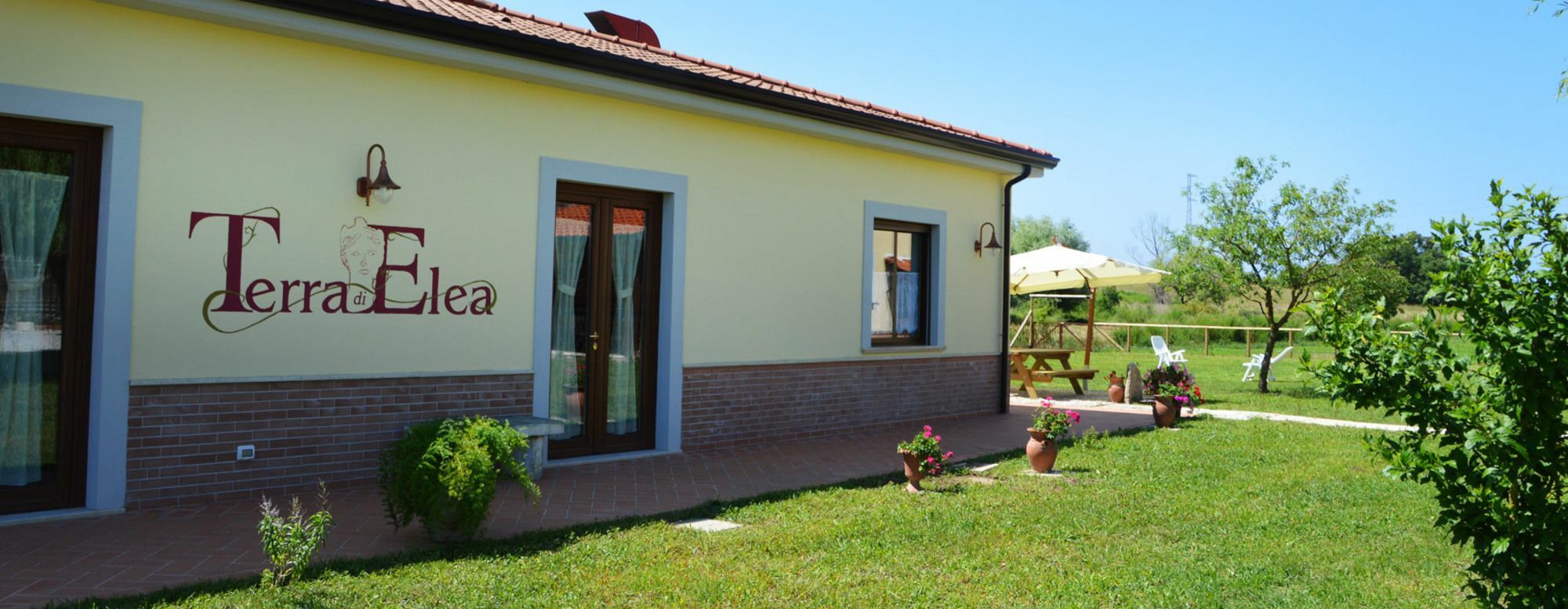 Agriturismo Terra Di Elea Azienda Agricola Di Raimondo Michela Ашеа Экстерьер фото
